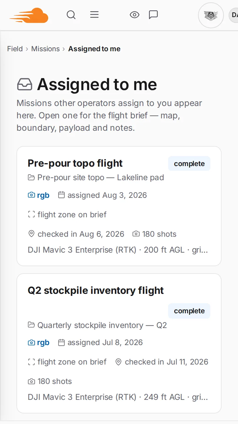 Field › Missions › Assigned to me on a phone: the pilot's assigned missions, each with its project, capture type, assignment date, flight zone, shot count and aircraft.